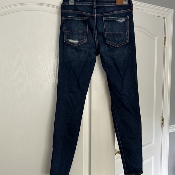 American Eagle blue ripped jegging size US 6 regular - Picture 2 of 2